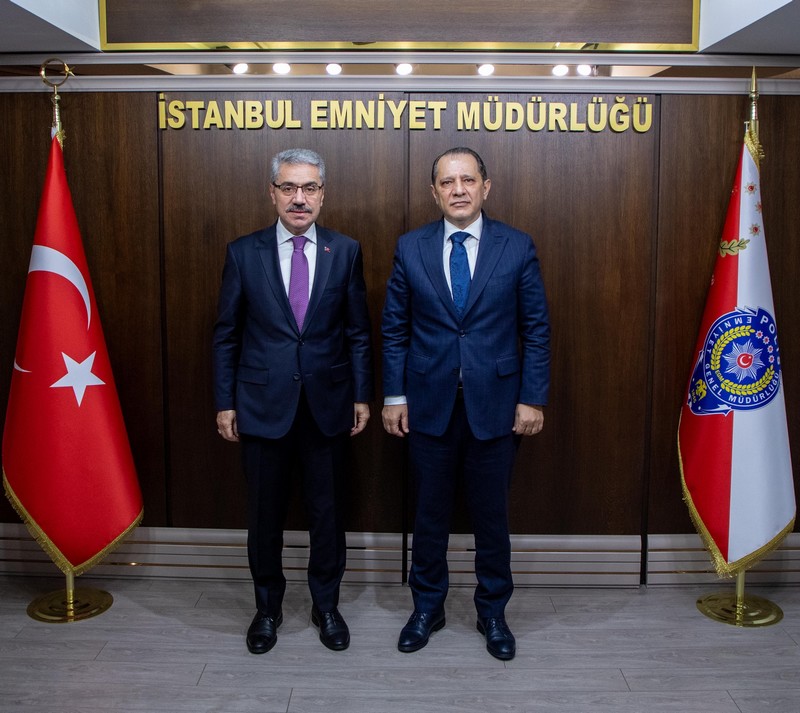 Kaymakamımız, Kadıköy Kaymakamı Ve Ataşehir Kaymakamı İle Birlikte İstanbul İl Emniyet Müdürü olarak atanan Selami Yıldız'ı Ziyaret Etti