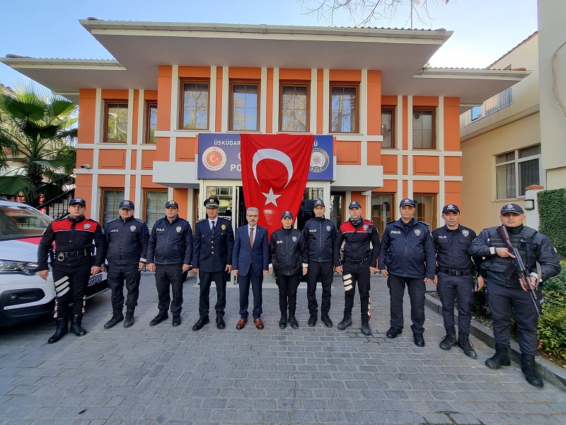 Kaymakamımız İlçe Emniyet Müdürü İle Birlikte Çengelköy Polis Merkezi'nde Görevli Personelimizle Bayramlaştı